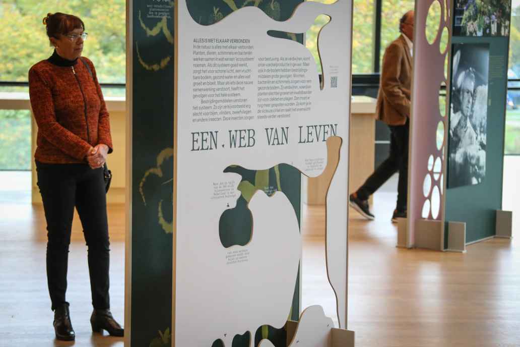 De verborgen impact van bestrijdingsmiddelen tentoonstelling